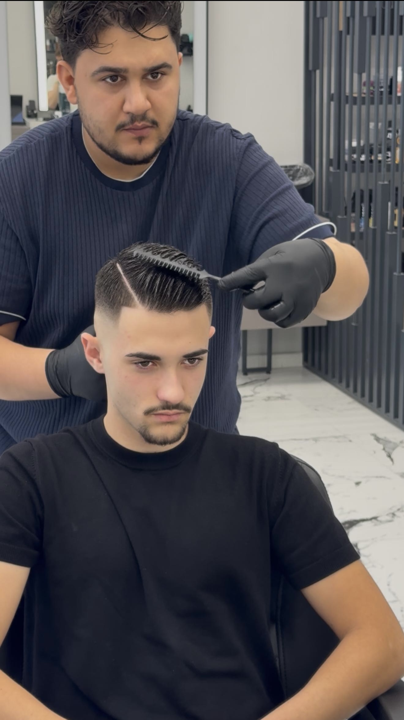 Saç kesimi detay çalışması